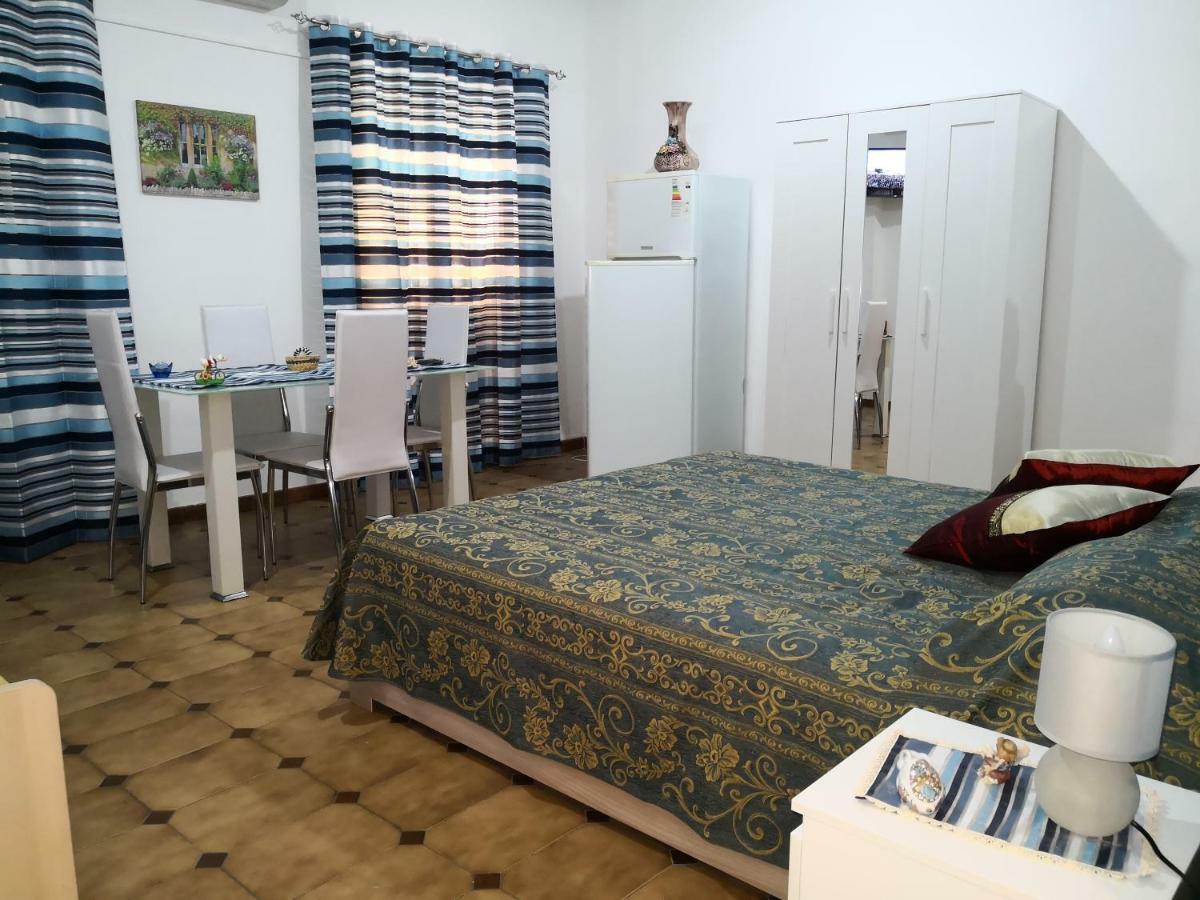 Monolocale Trappitello - Apartments Таормина Экстерьер фото