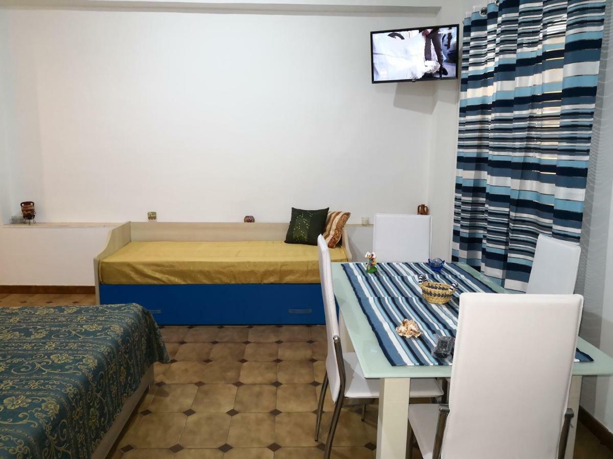 Monolocale Trappitello - Apartments Таормина Экстерьер фото